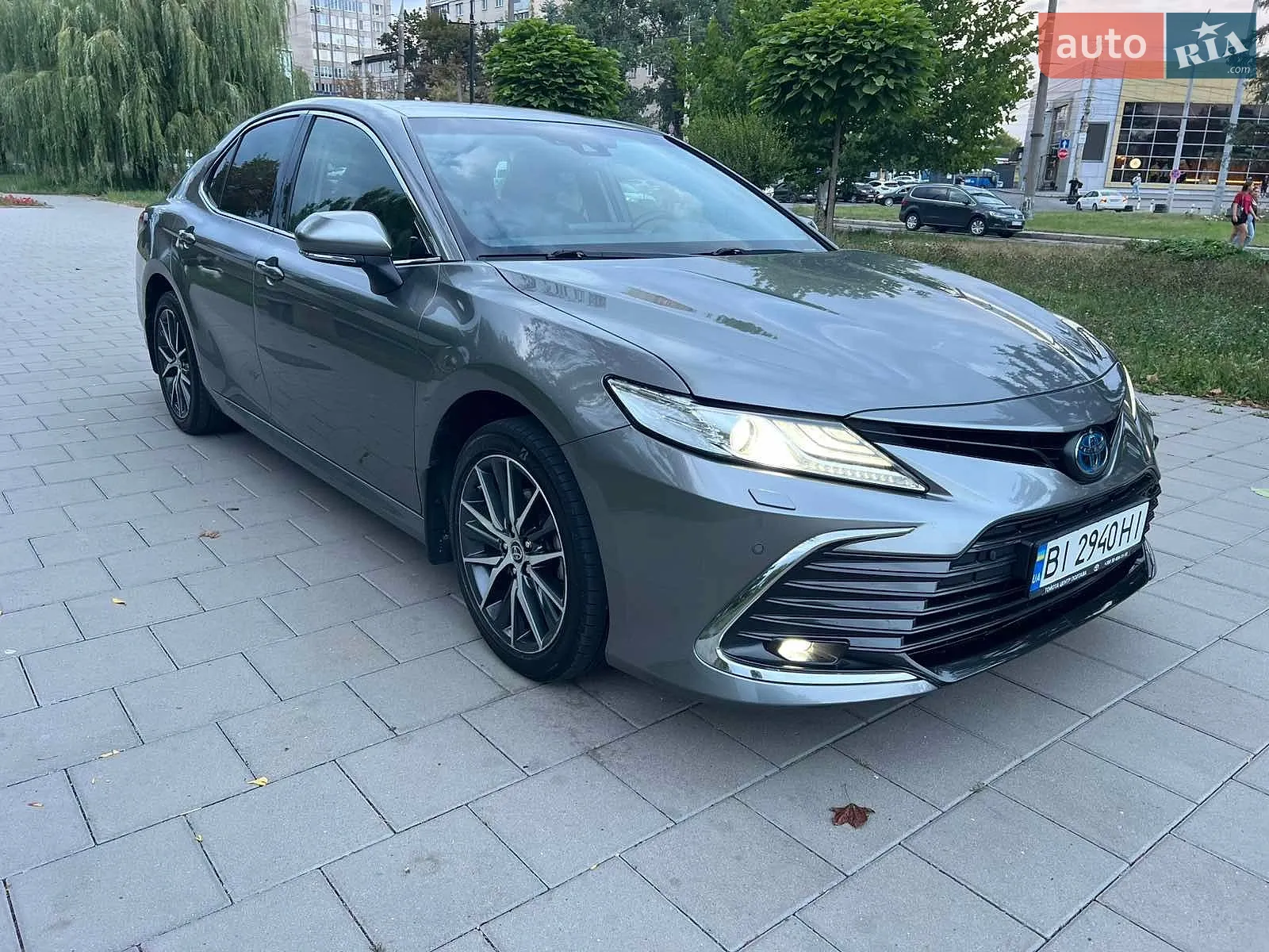 2021 Toyota Camry - мініатюра 2