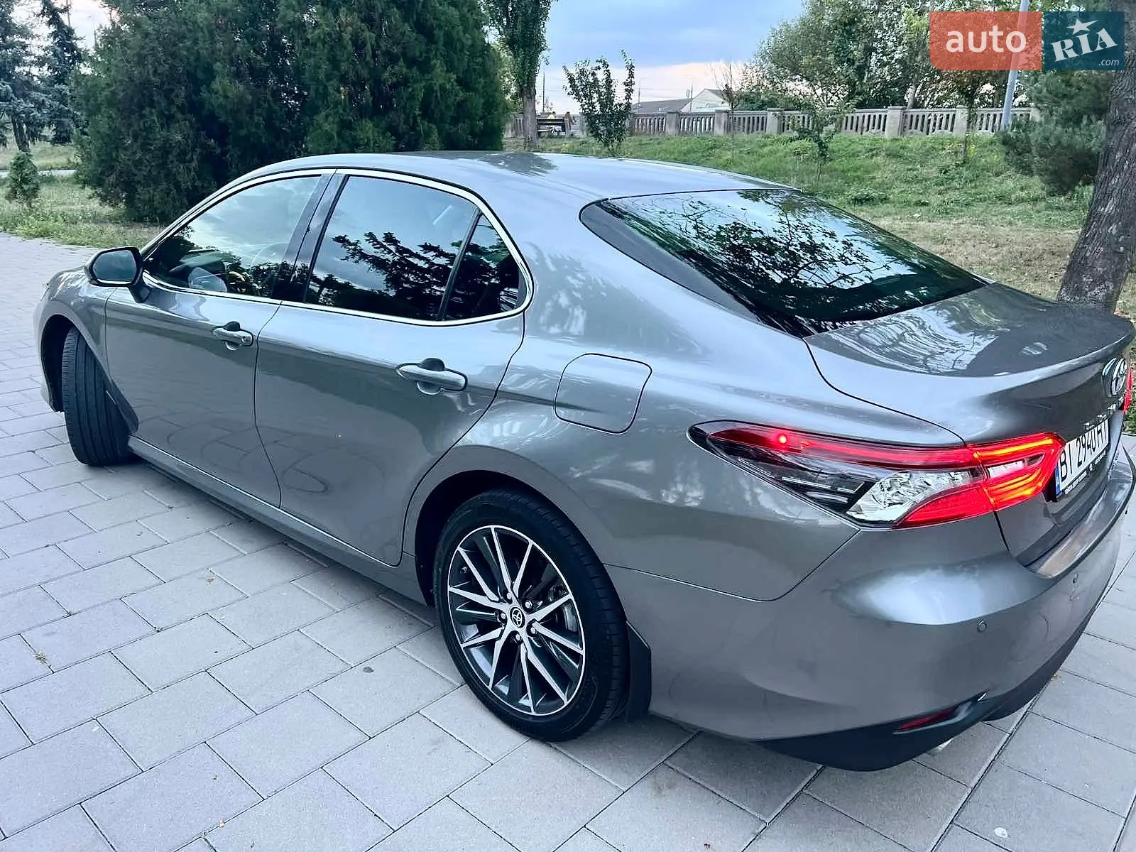 2021 Toyota Camry - мініатюра 18