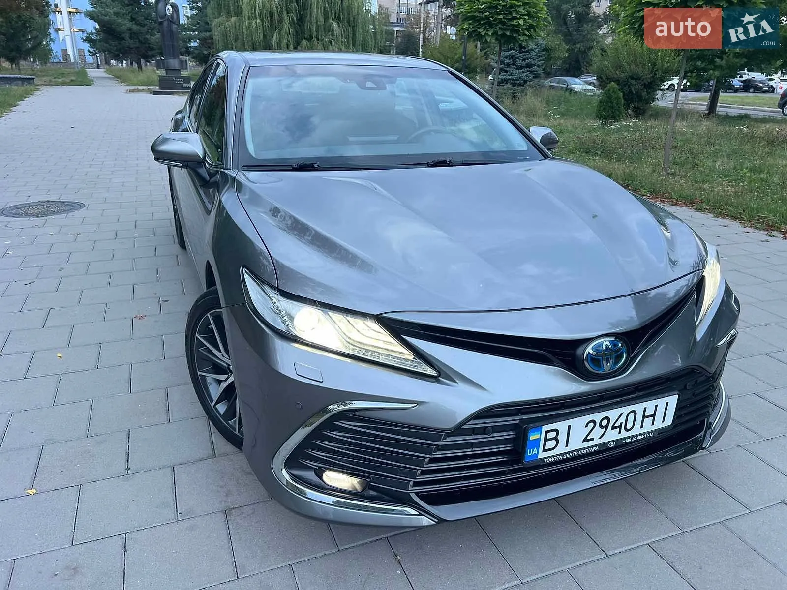 2021 Toyota Camry - мініатюра 10