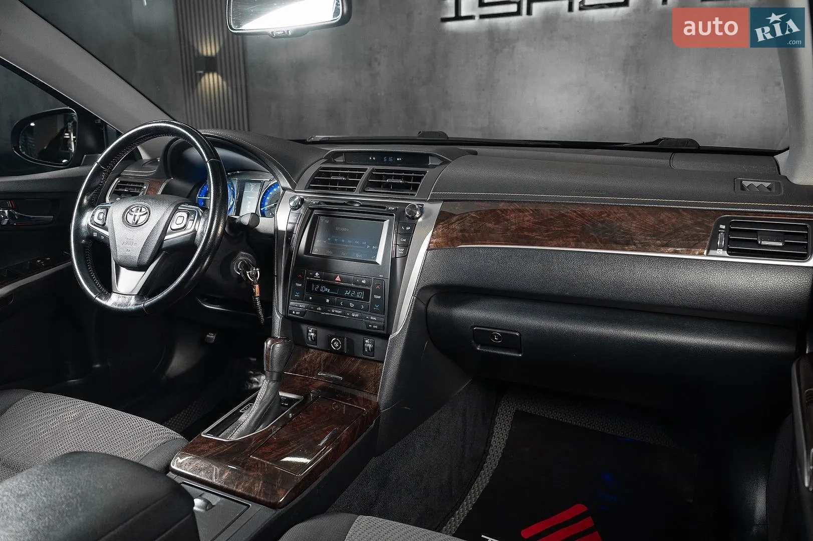 2016 Toyota Camry - мініатюра 24