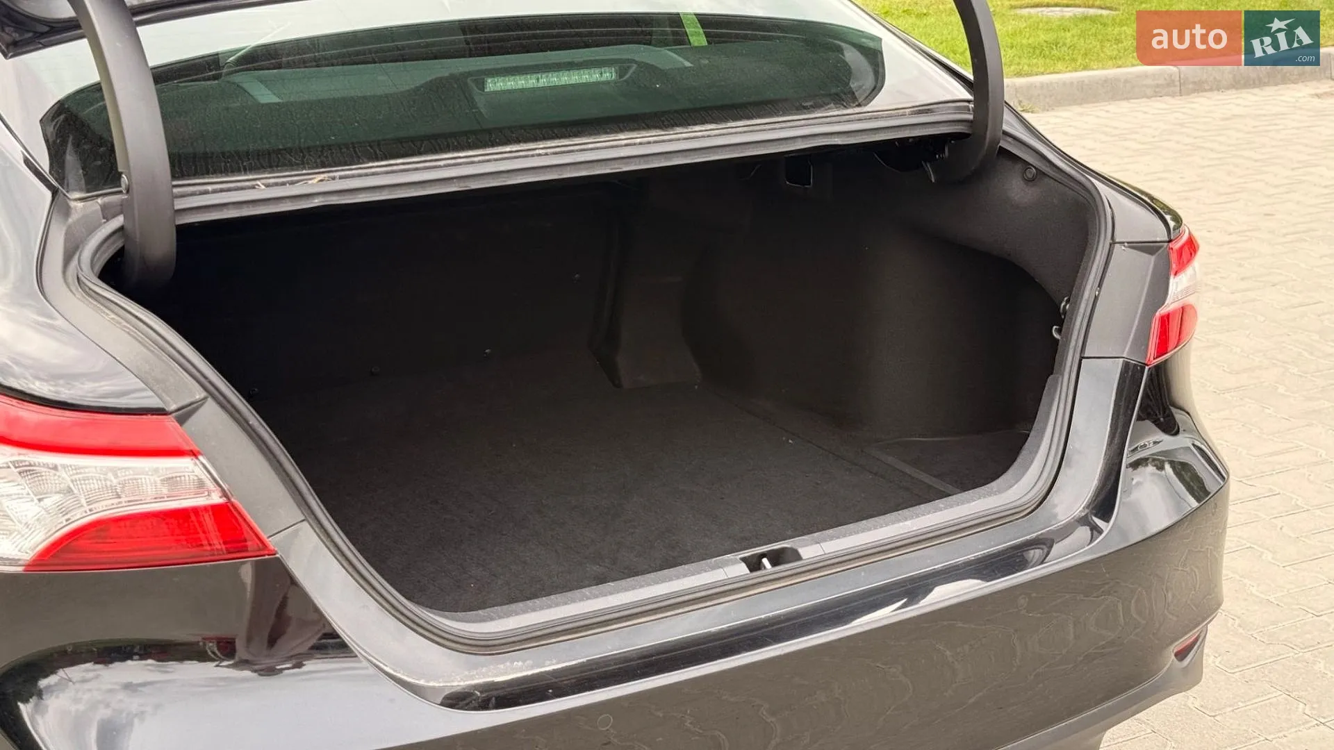 2019 Toyota Camry - мініатюра 25