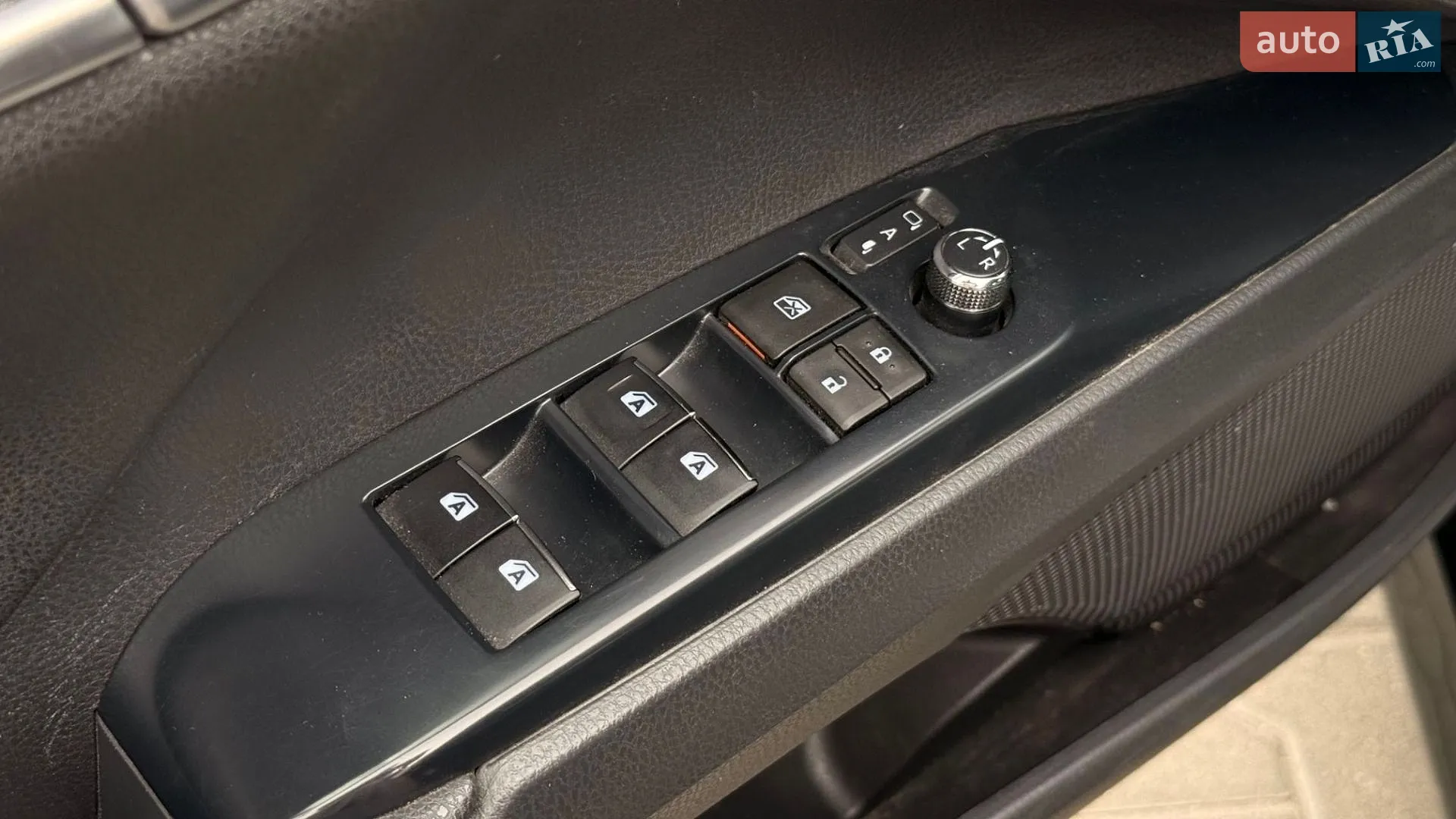 2019 Toyota Camry - мініатюра 62