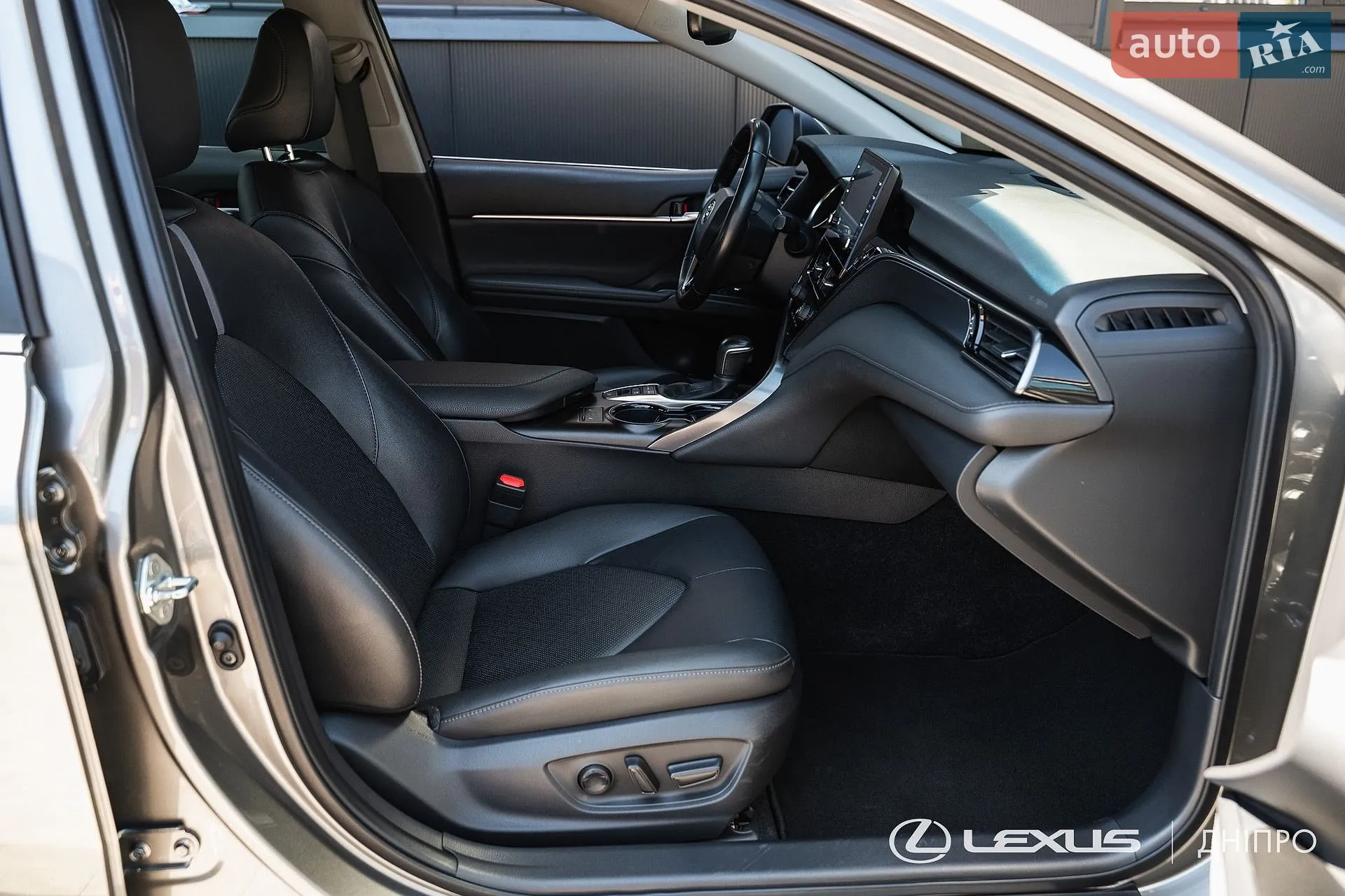 2023 Toyota Camry - мініатюра 33