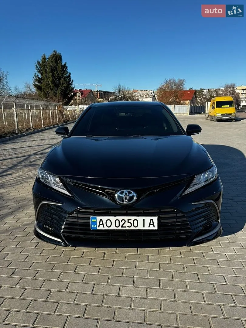 2023 Toyota Camry - фото 1