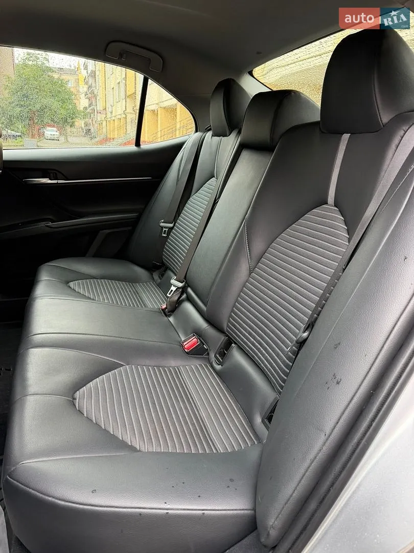 2018 Toyota Camry - мініатюра 10