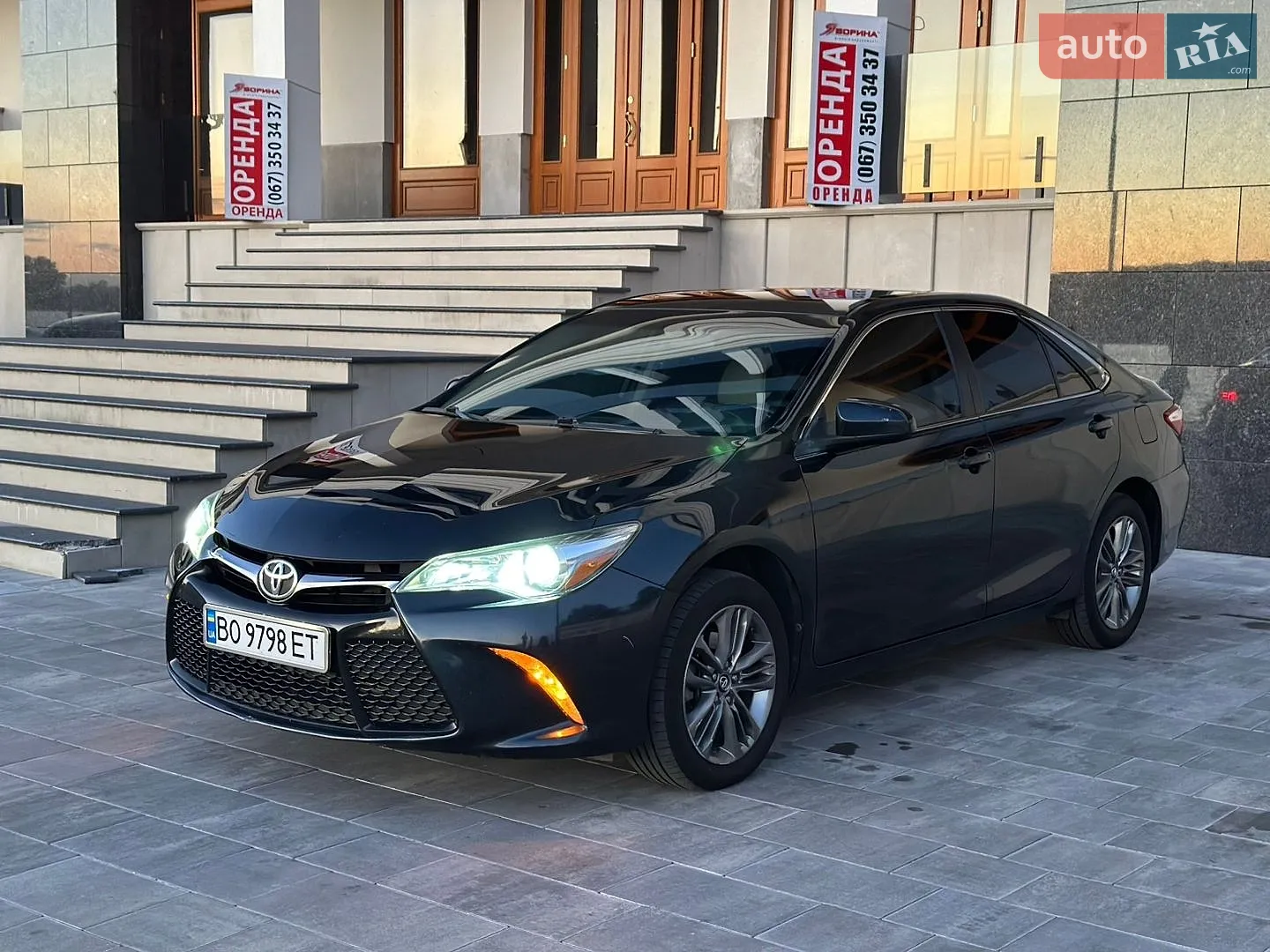 2016 Toyota Camry - мініатюра 3