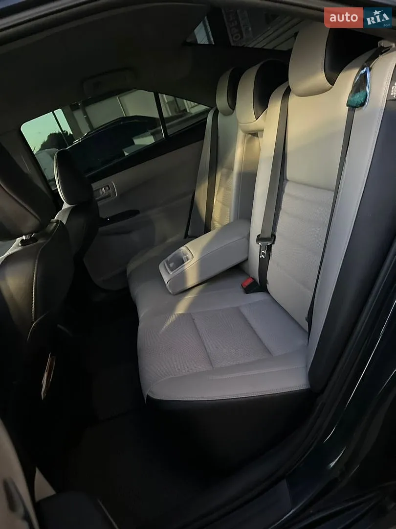 2016 Toyota Camry - мініатюра 16