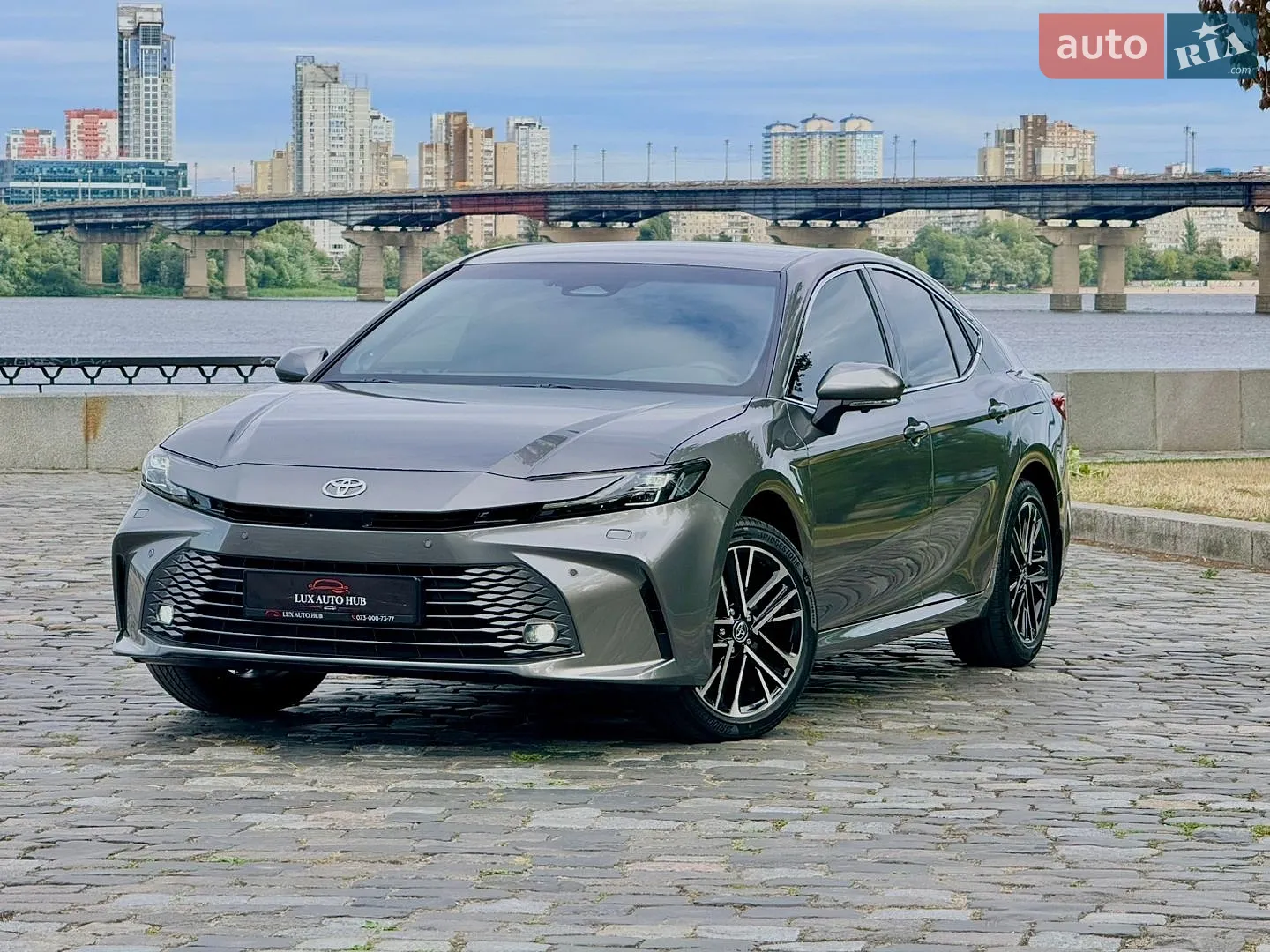2026 Toyota Camry - мініатюра 200