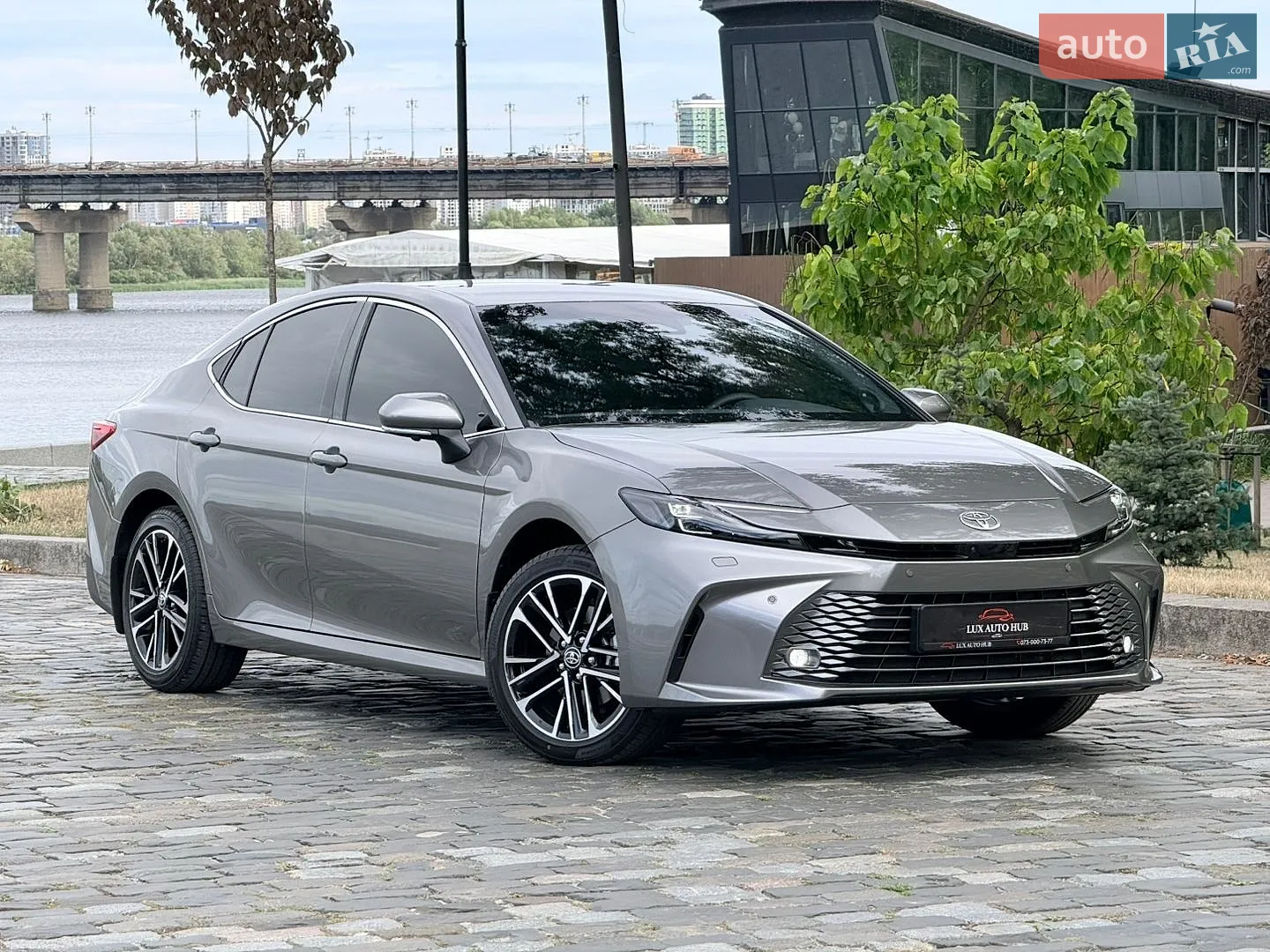 2026 Toyota Camry - мініатюра 205