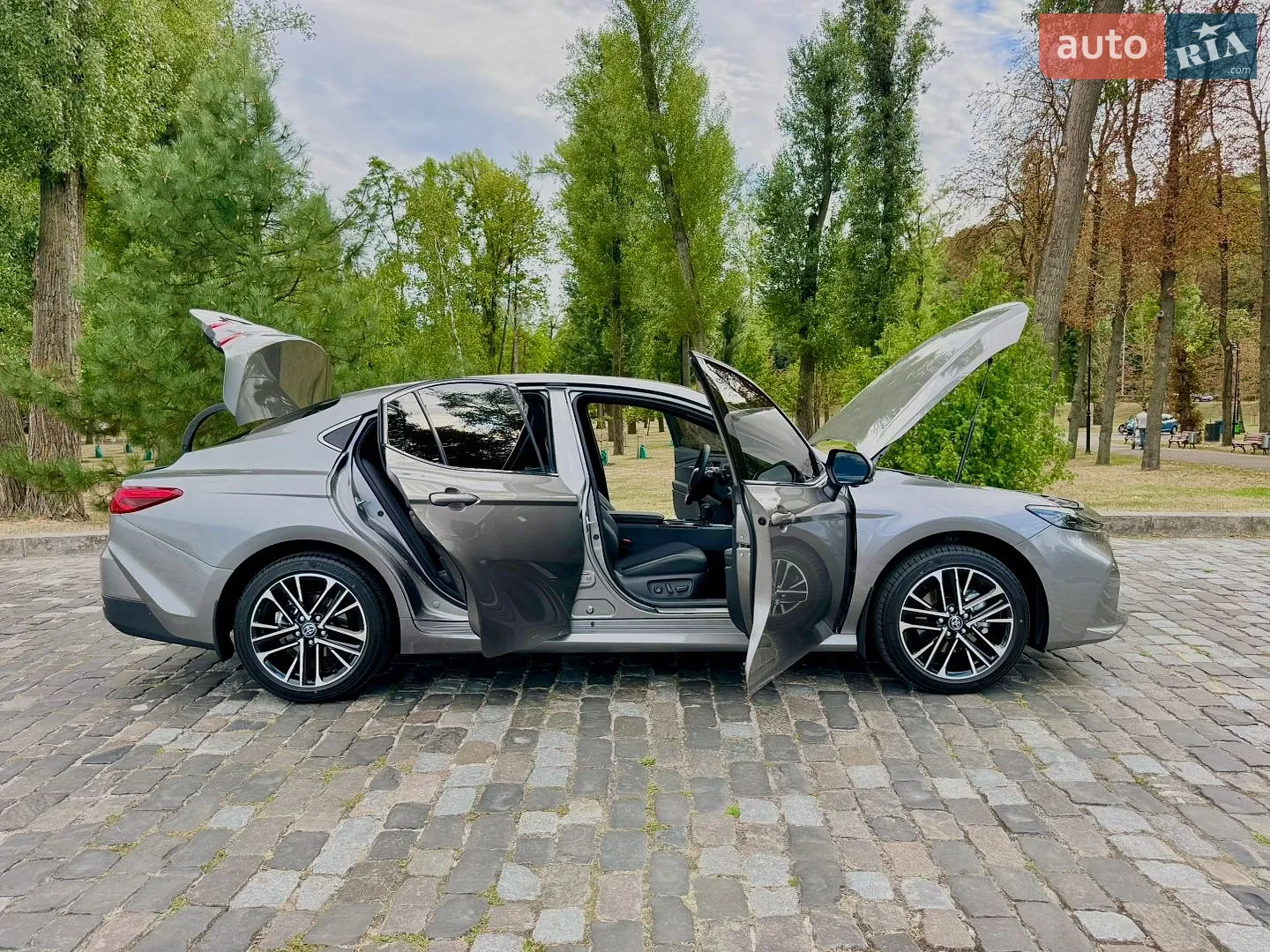 2026 Toyota Camry - мініатюра 216