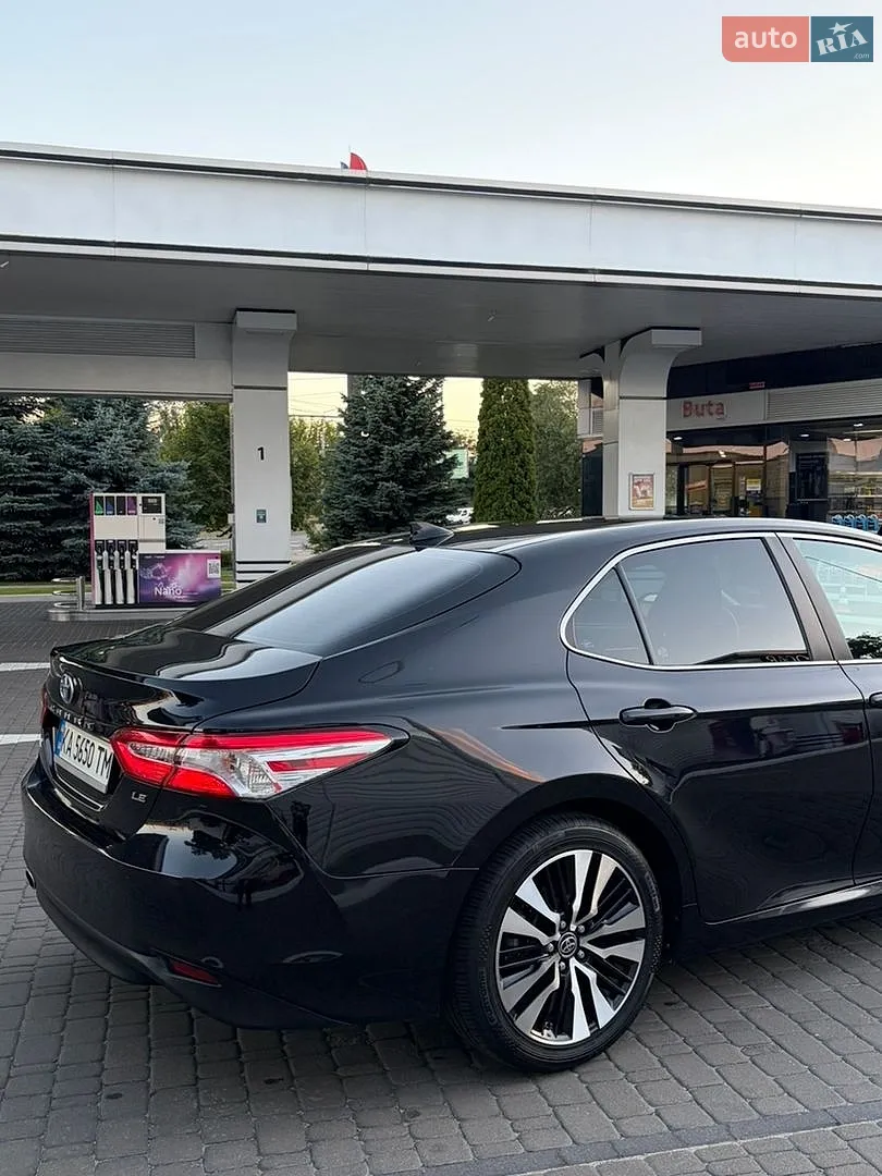 2019 Toyota Camry - мініатюра 18