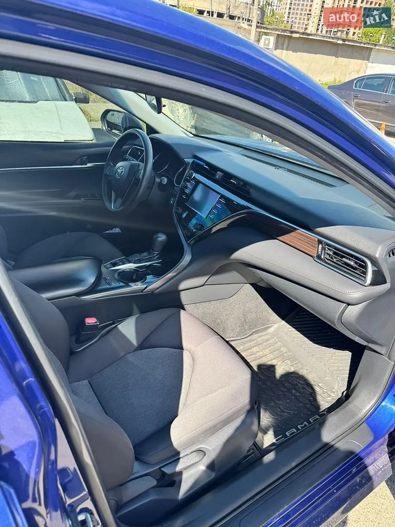 2018 Toyota Camry - мініатюра 10