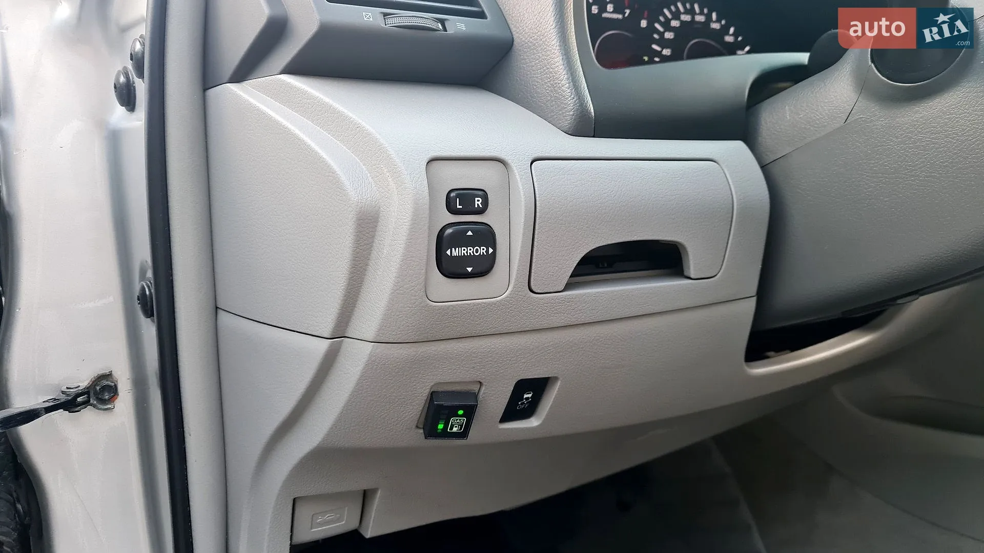 2010 Toyota Camry - мініатюра 11