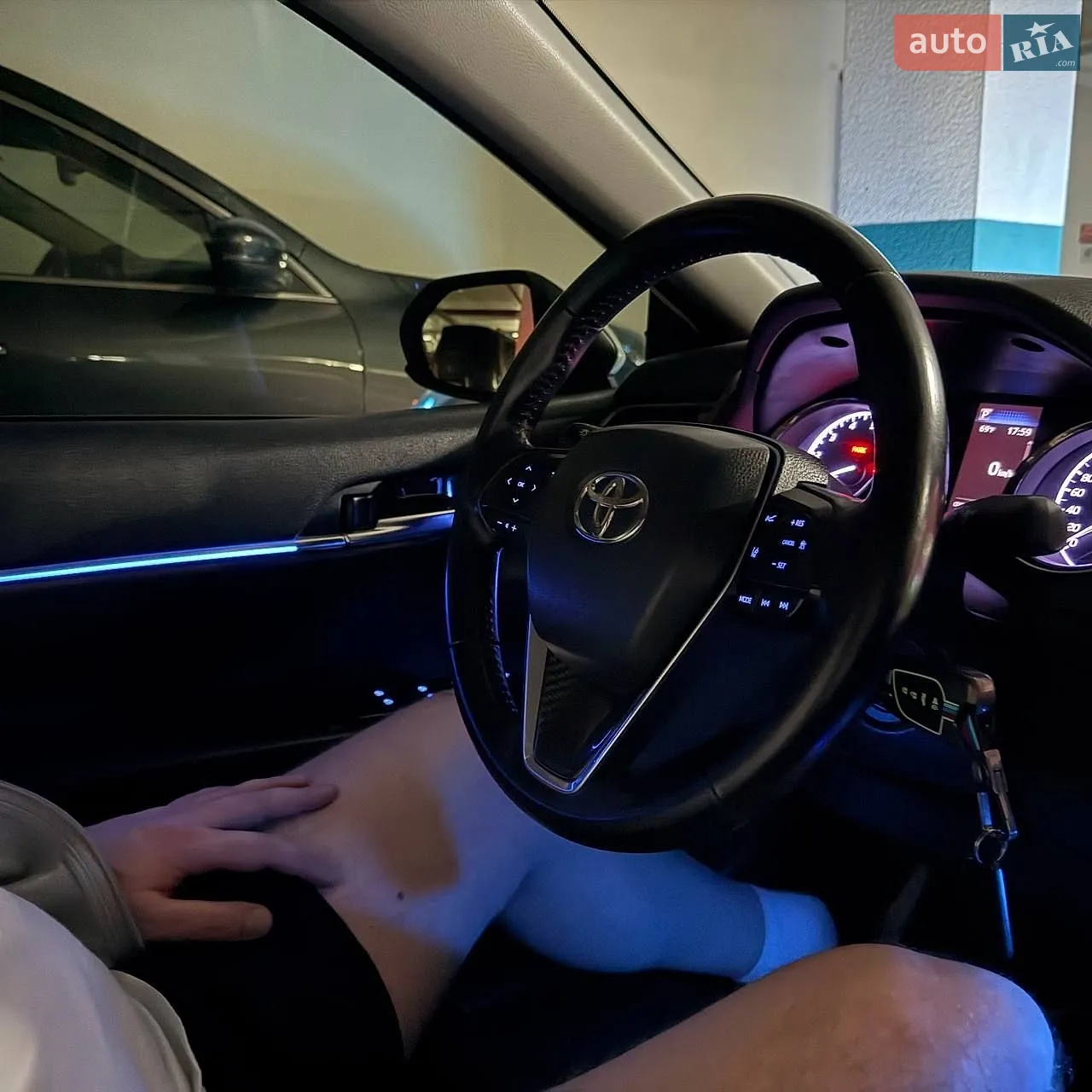 2019 Toyota Camry - мініатюра 27