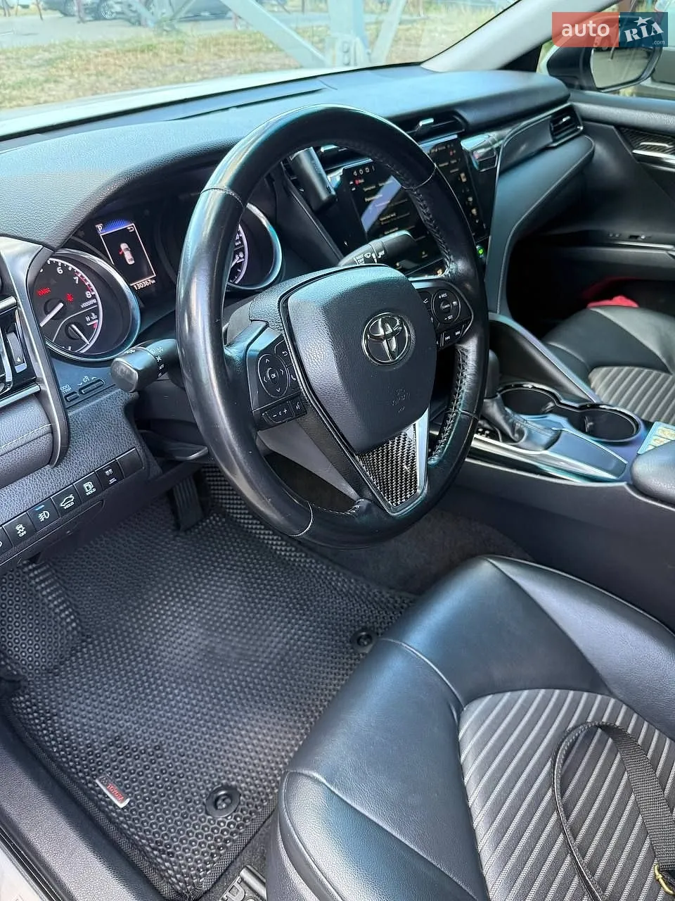 2019 Toyota Camry - мініатюра 12