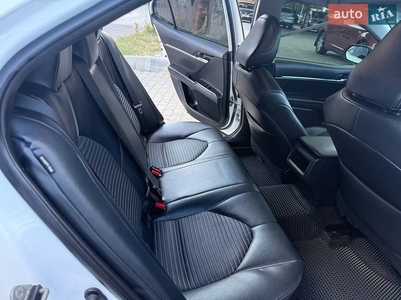 2019 Toyota Camry - мініатюра 15