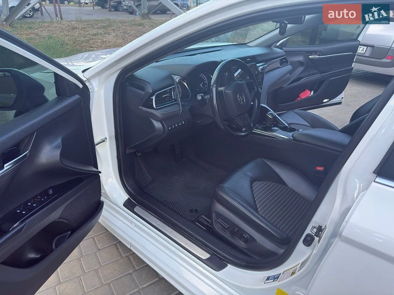 2019 Toyota Camry - мініатюра 20