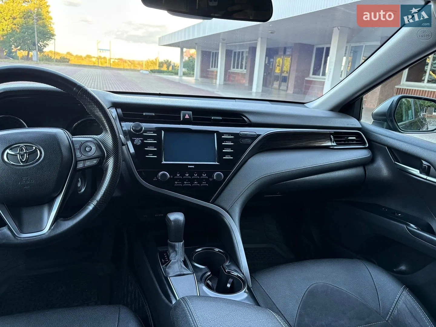 2019 Toyota Camry - мініатюра 28