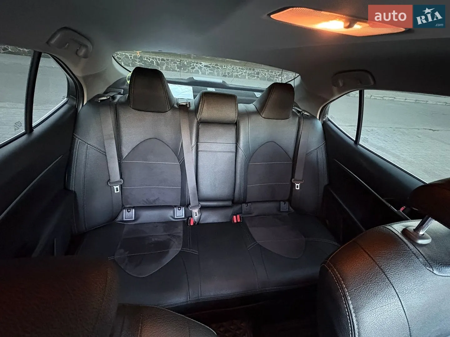 2019 Toyota Camry - мініатюра 35