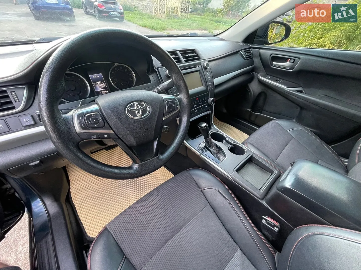 2016 Toyota Camry - мініатюра 12