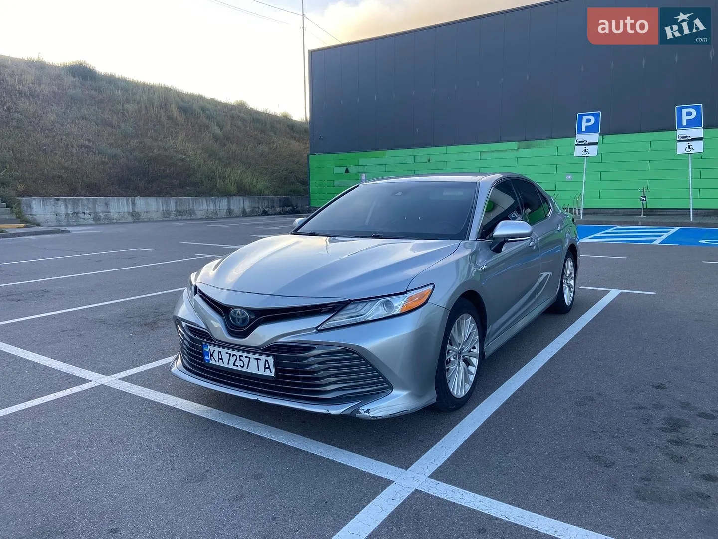 2020 Toyota Camry - мініатюра 4