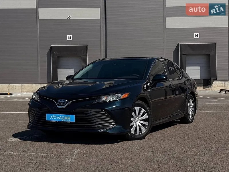 Toyota Camry 2020