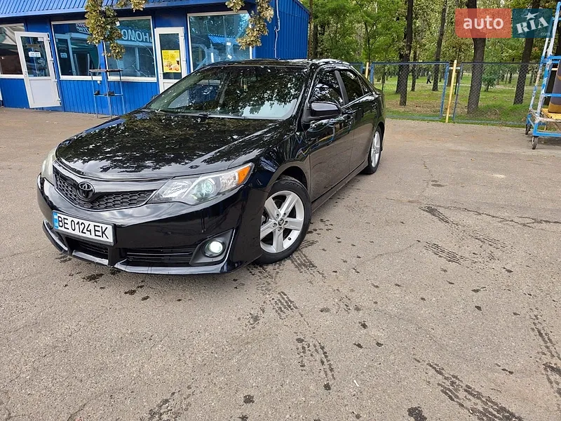Toyota Camry 2014