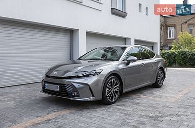 Седан Toyota Camry 2026 в Вінниці