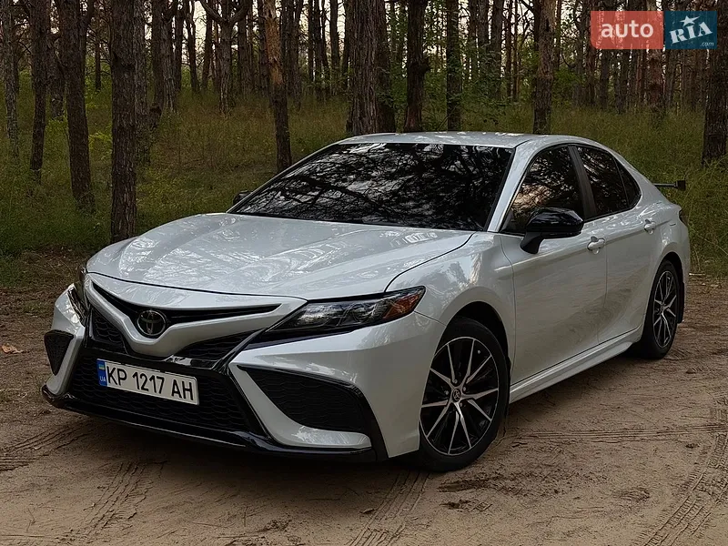 Toyota Camry 2022