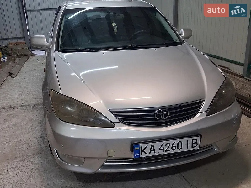 Toyota Camry 2004