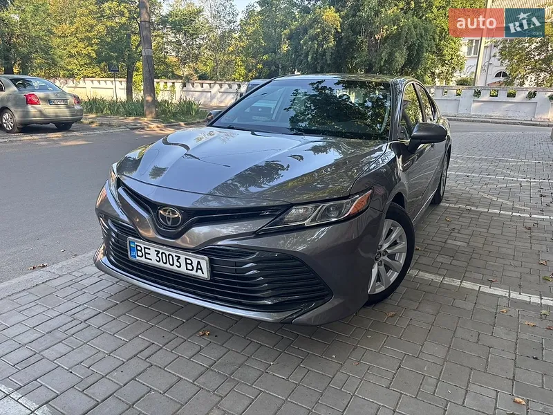 Toyota Camry 2018