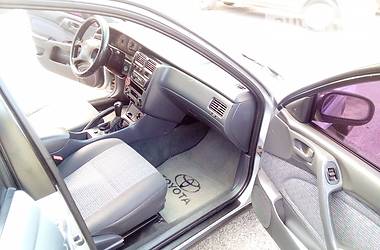 Седан Toyota Carina E 1996 в Львове