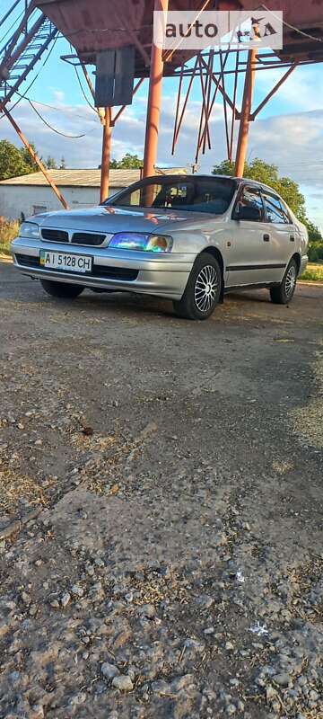 Седан Toyota Carina E 1997 в Подольске