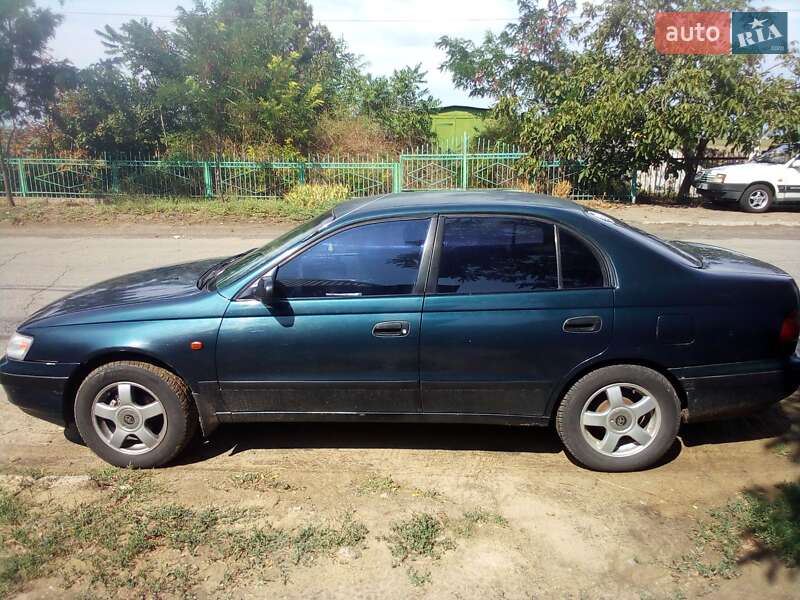 Седан Toyota Carina E 1996 в Белгороде-Днестровском