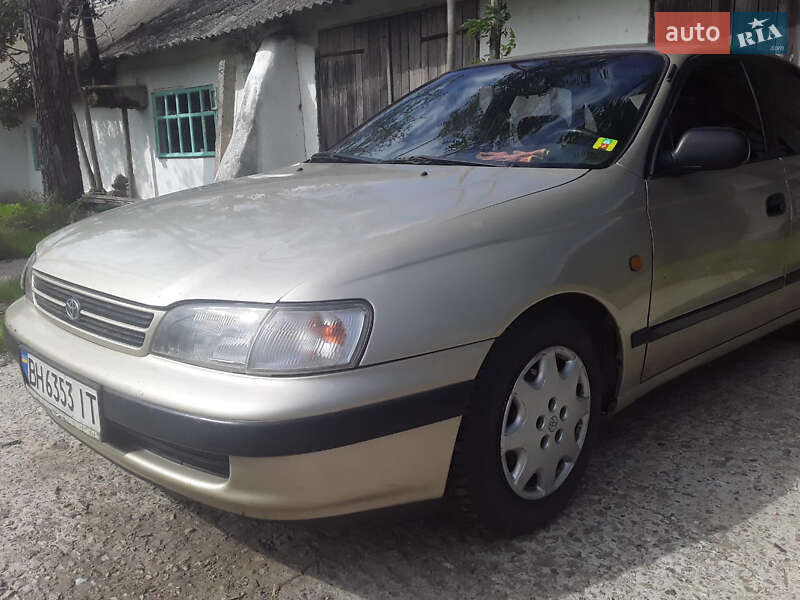 Универсал Toyota Carina E 1993 в Шабо