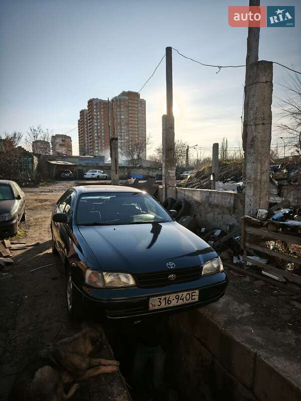 Ліфтбек Toyota Carina E 1995 в Одесі