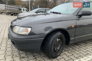 Седан Toyota Carina E 1996 в Рівному