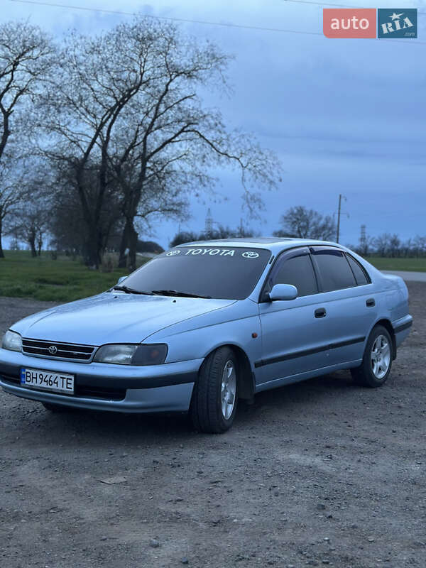 Седан Toyota Carina E 1993 в 