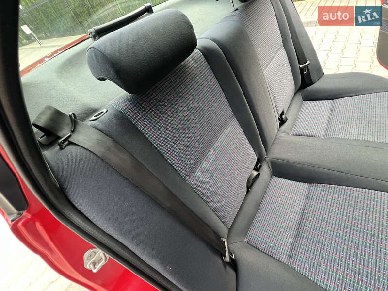 Седан Toyota Carina E 1994 в Одесі