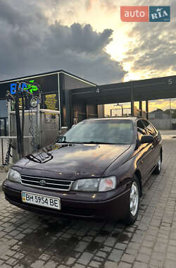Седан Toyota Carina E 1992 в 