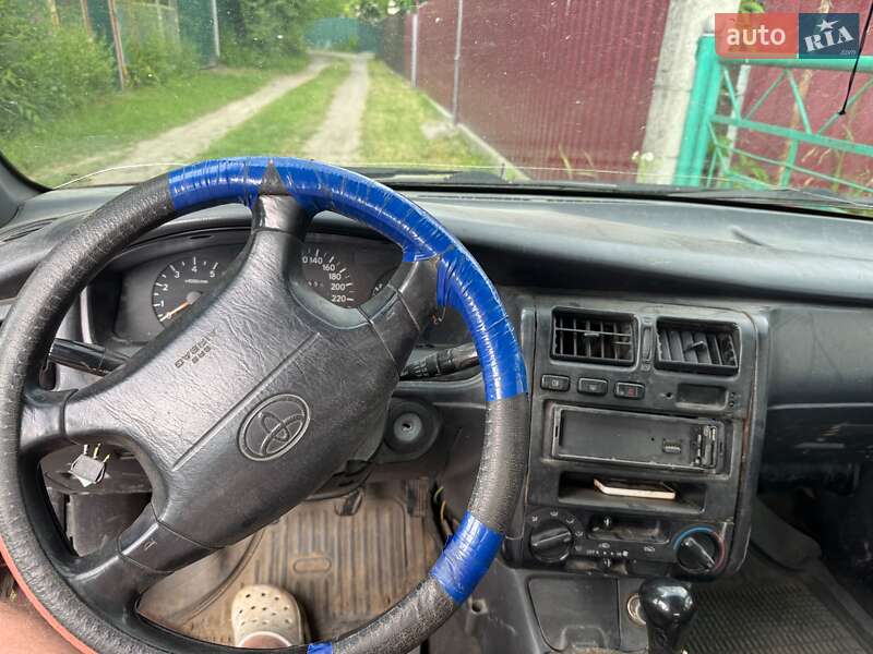 Toyota Carina E 1995
