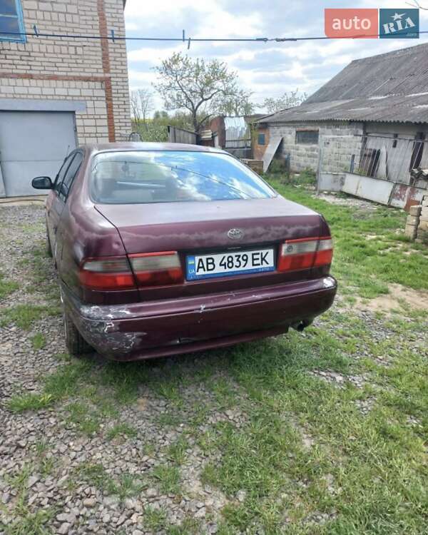 Седан Toyota Carina E 1995 в Теплике