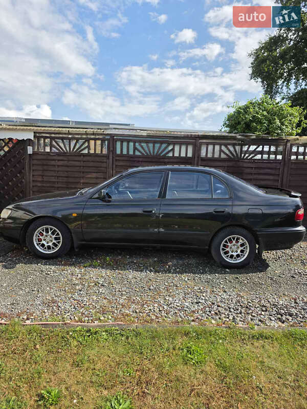 Седан Toyota Carina E 1996 в Ирпене
