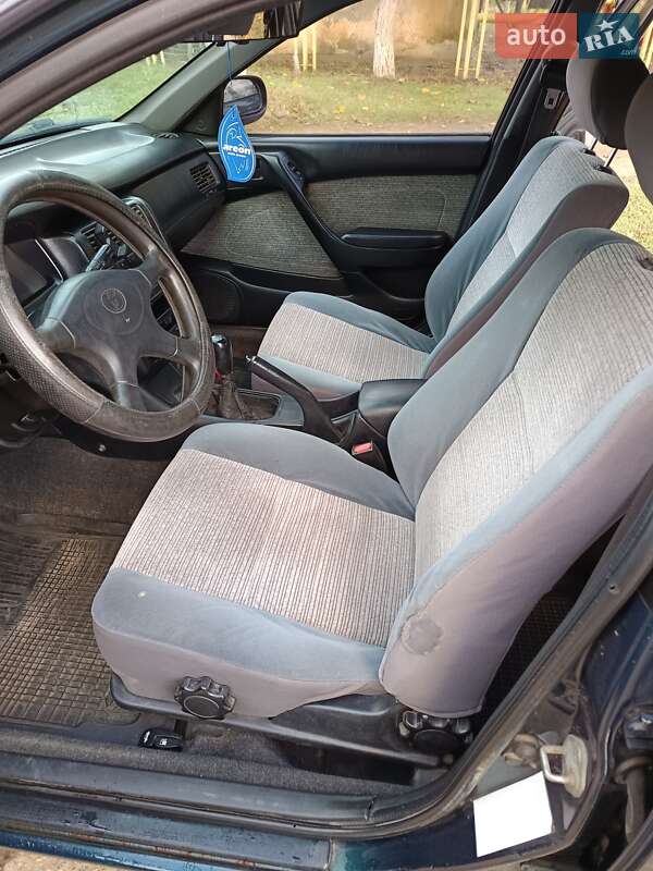 Лифтбек Toyota Carina E 1993 в Одессе фото 13 Лифтбек Toyota Carina E 1993 в Одессе