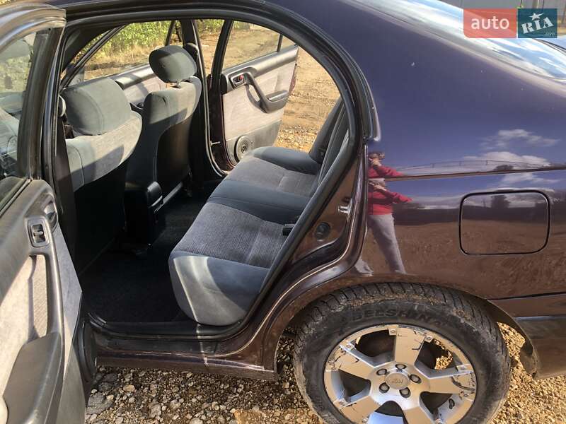 Седан Toyota Carina E 1994 в Одесі