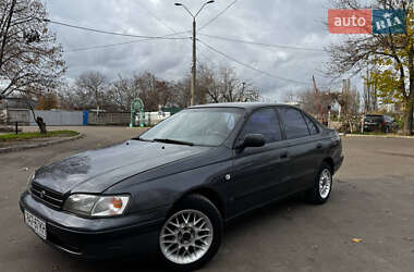 Седан Toyota Carina E 1995 в Одессе