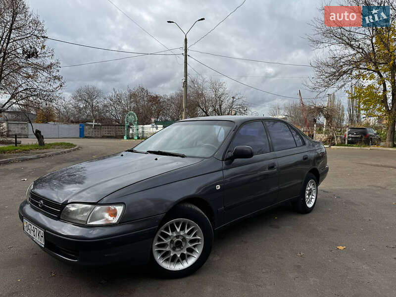 Седан Toyota Carina E 1995 в Одесі