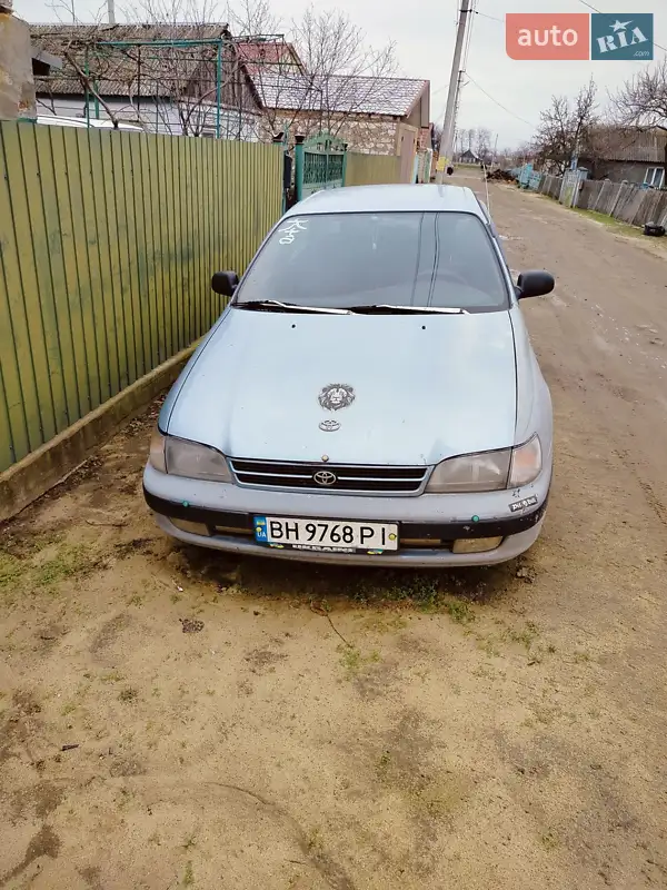 Toyota Carina E