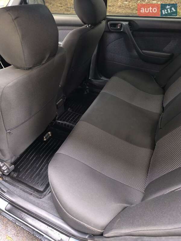 Седан Toyota Carina E 1996 в Одессе