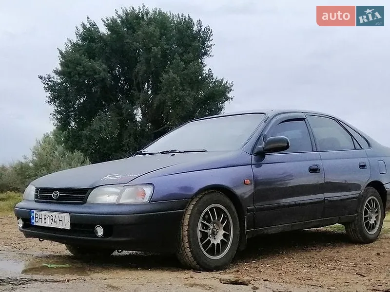 Toyota Carina E